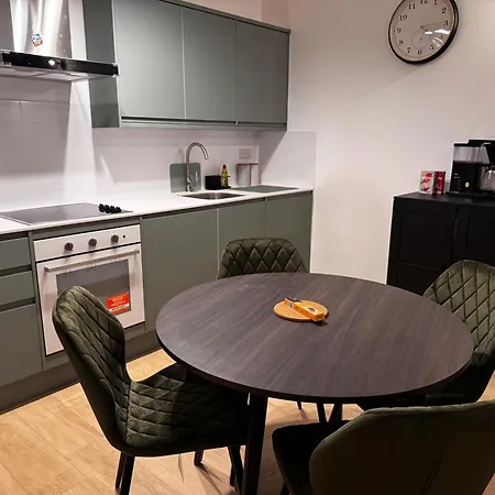 Modern 2 Bedroom 2 Bathroom Flat, Free Parking Лондон Экстерьер фото