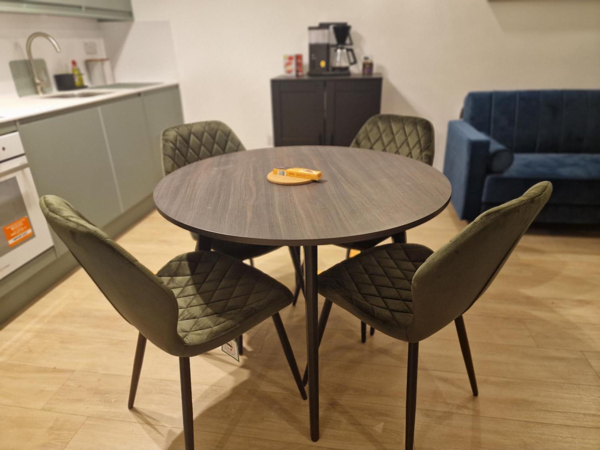Appartement Modern 2 Bedroom 2 Bathroom Flat, Free Parking